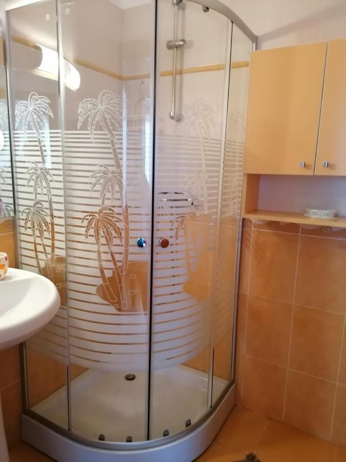 Villa Edera Residence - Gazda Profesionista ブカレスト エクステリア 写真